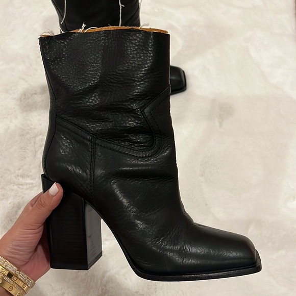 SAINT LAURENT JODIE BOOTIES - Picture 4 of 5